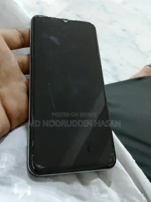 Vivo Y21 . (Used)