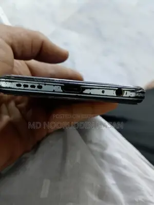 Vivo Y21 . (Used)