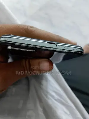 Vivo Y21 . (Used)