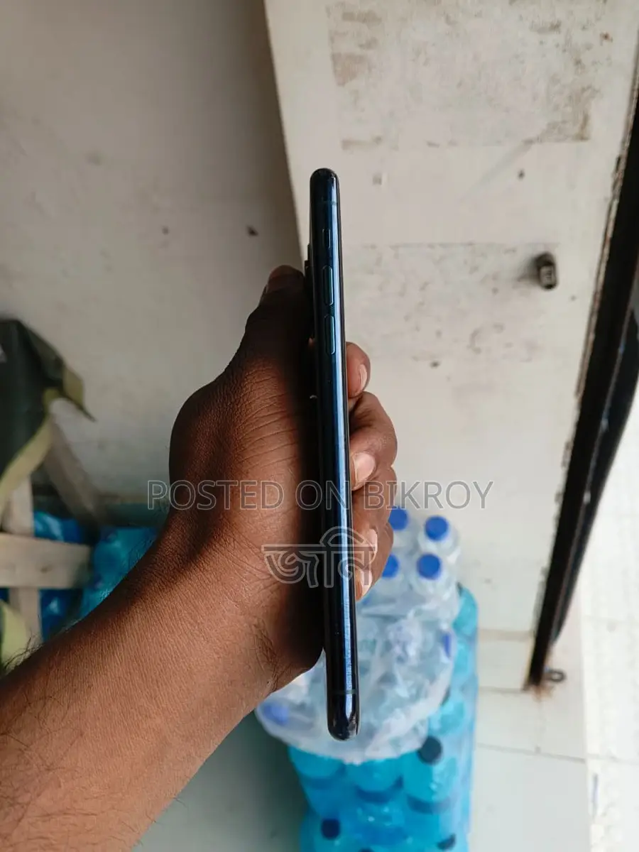 Apple iPhone 11 Pro Max 256 বক্সসহ (ব্যবহৃত)