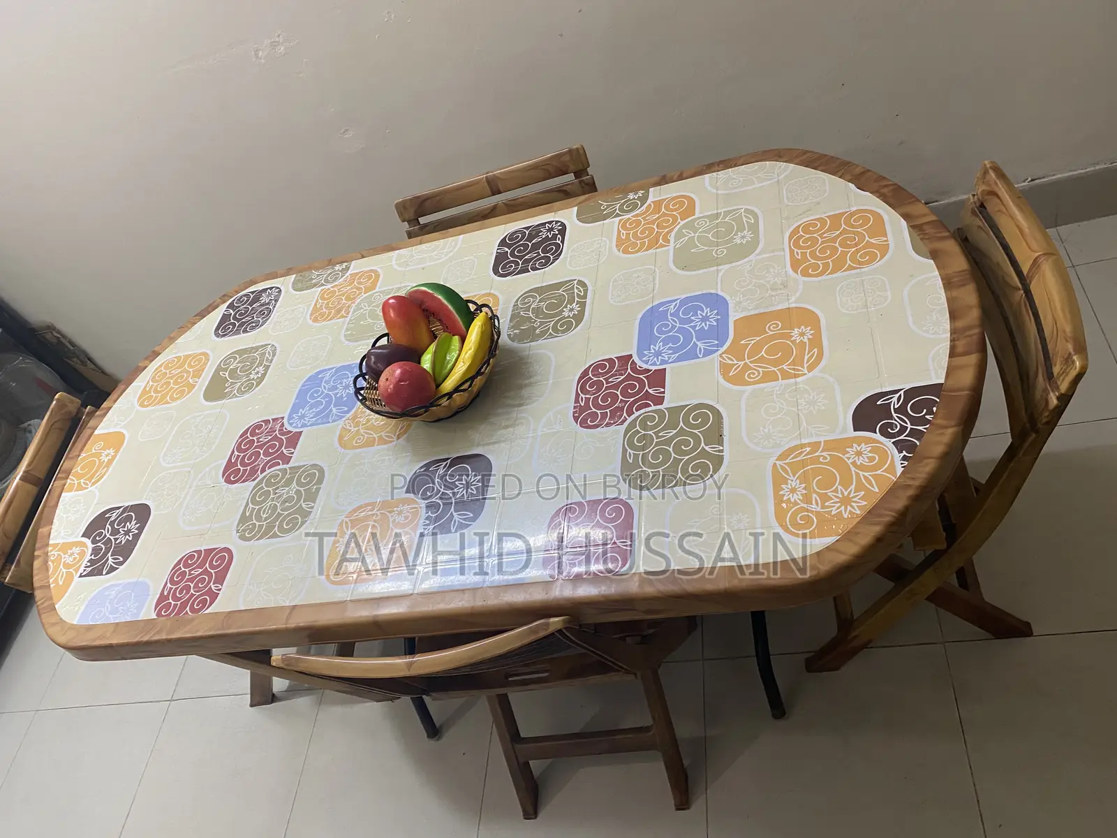 ডাইনিং টেবিল সেট বিক্রি করা হবে