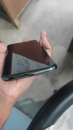 Apple iPhone 11 (Used)