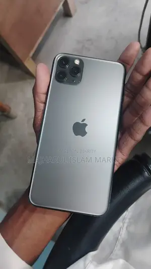 Apple iPhone 11 (Used)