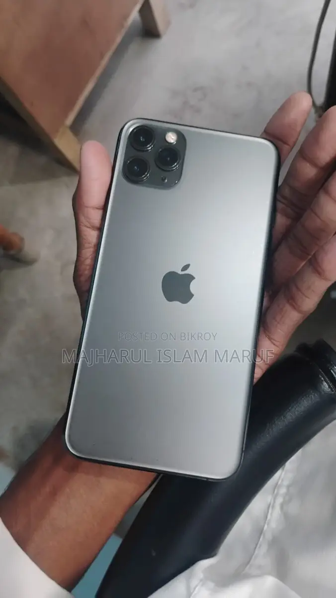 Apple iPhone 11 (Used)