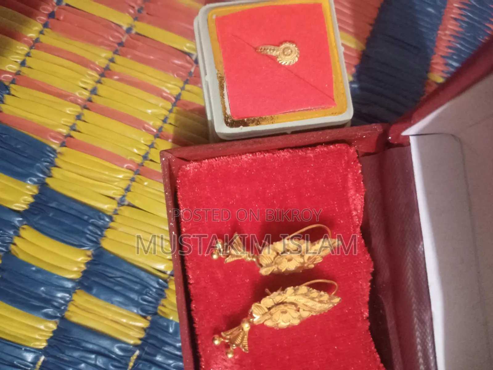 ২২ ক্যারেট কানের দুল