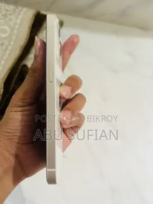 Apple iPhone 13 (Used)