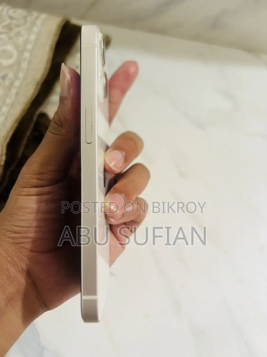 Apple iPhone 13 (Used)