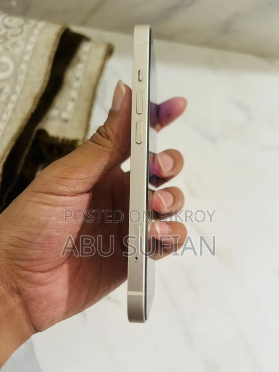 Apple iPhone 13 (Used)