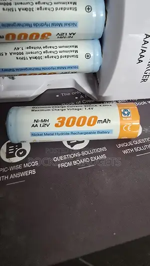 Camera Rechargeable AA/AAA Battery With Charger
