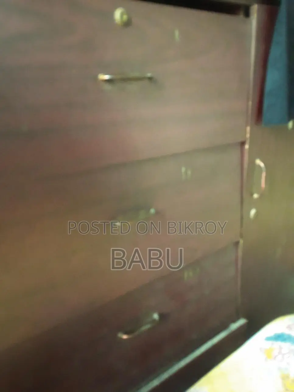 ওয়ার্ড্রব বিক্রয় হবে