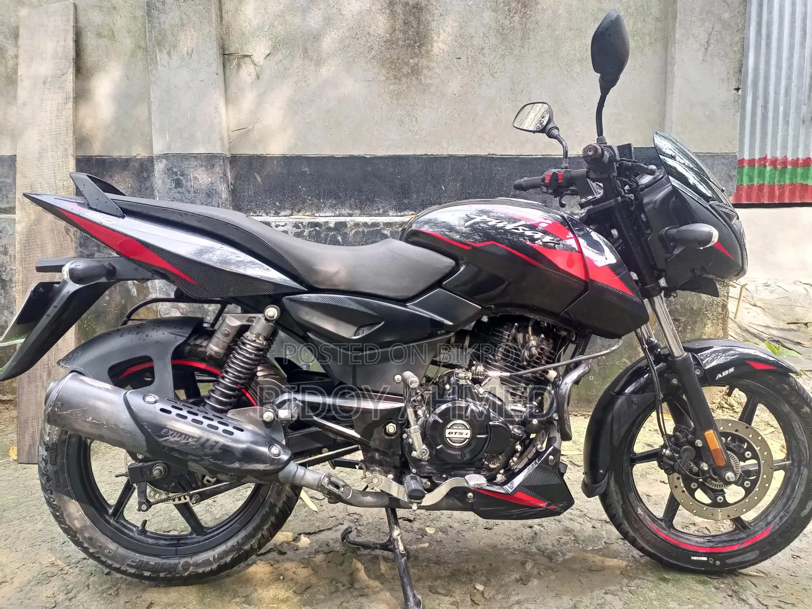 Bajaj Pulsar 150 single disks 2024