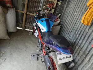 Benelli TNT 150 2017