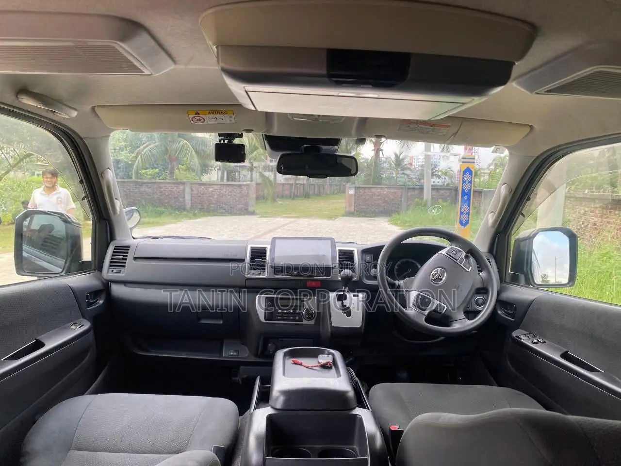 Toyota Hiace Super GL Push Start 2021