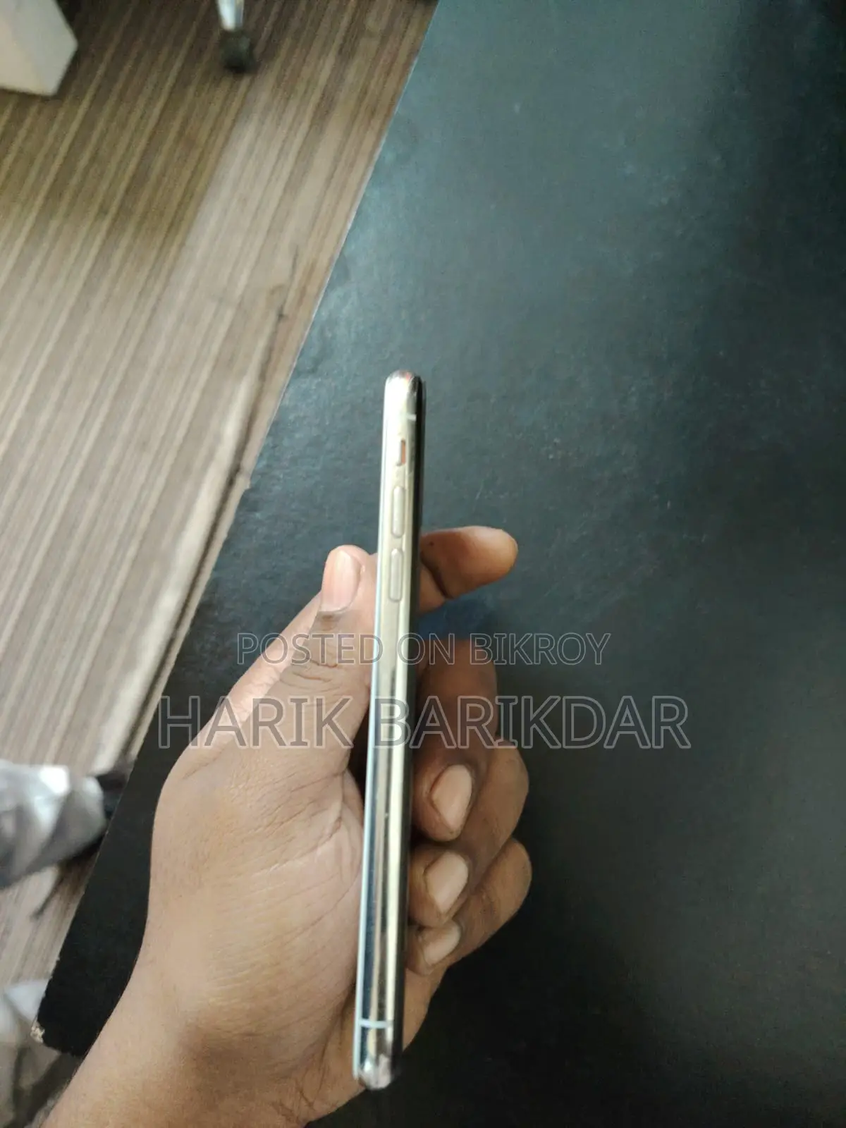 Apple iPhone X (Used)