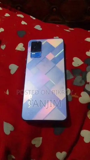 Vivo Y73 8/128 (Used)