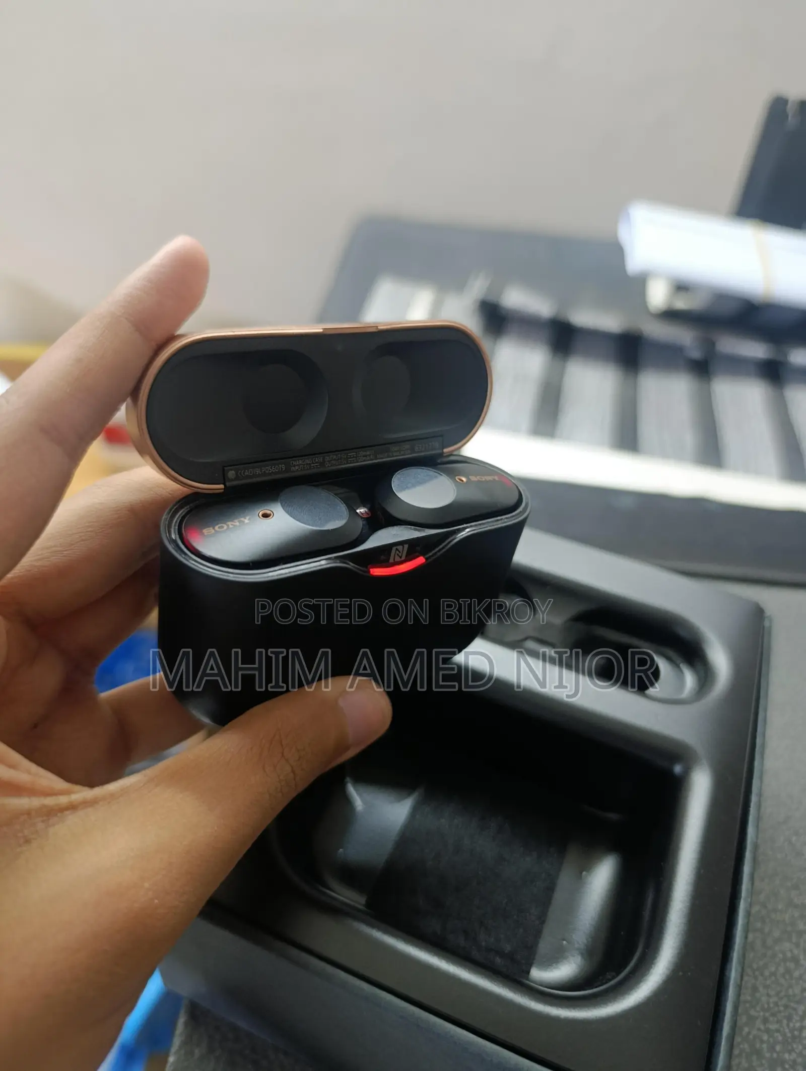 Soney WF-1000XM3 Bluetooth headphone!!!!