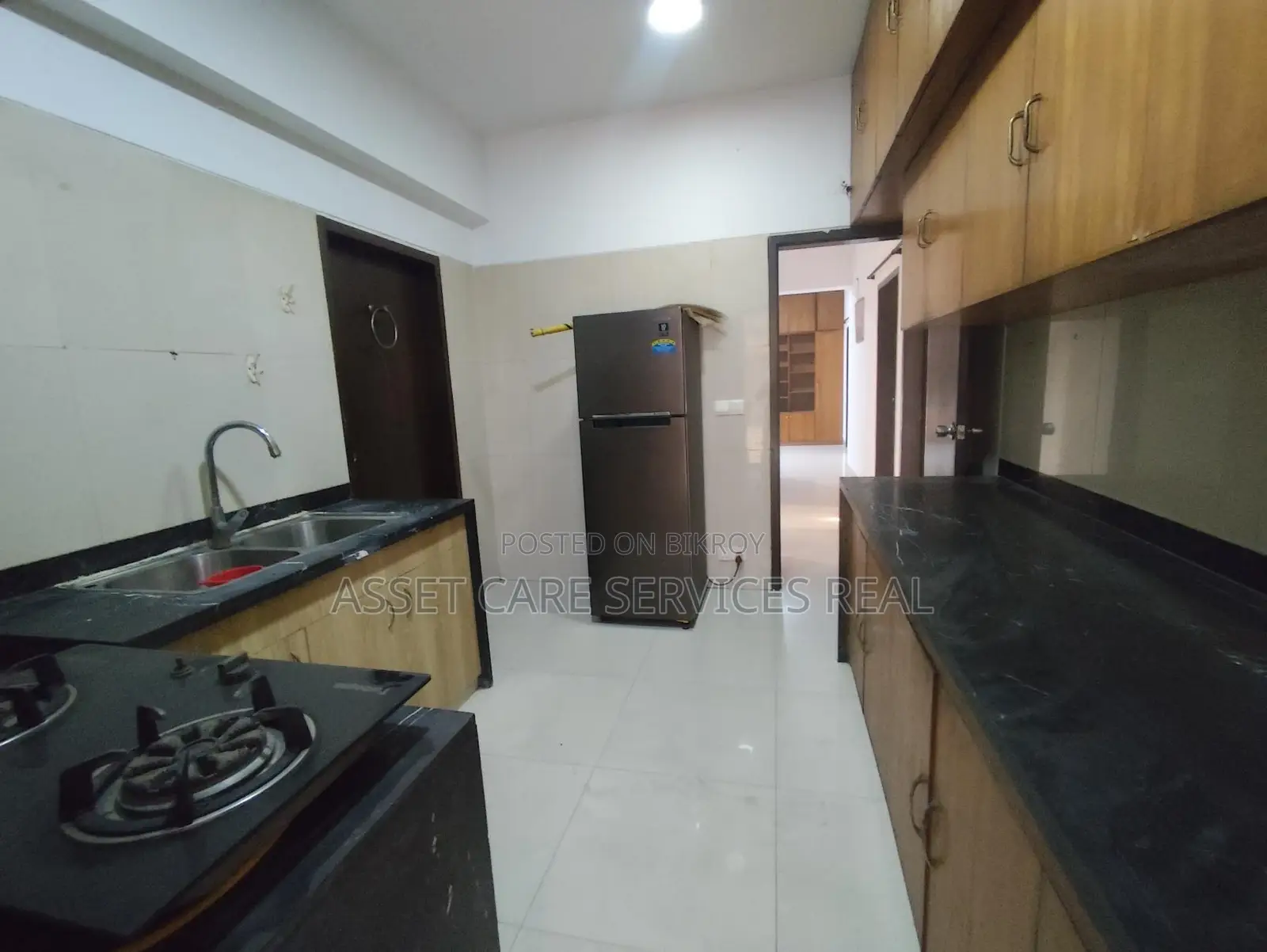 Baridhara Diplomatic Zone 3-Bed Semi-Furnished Apartment Rent