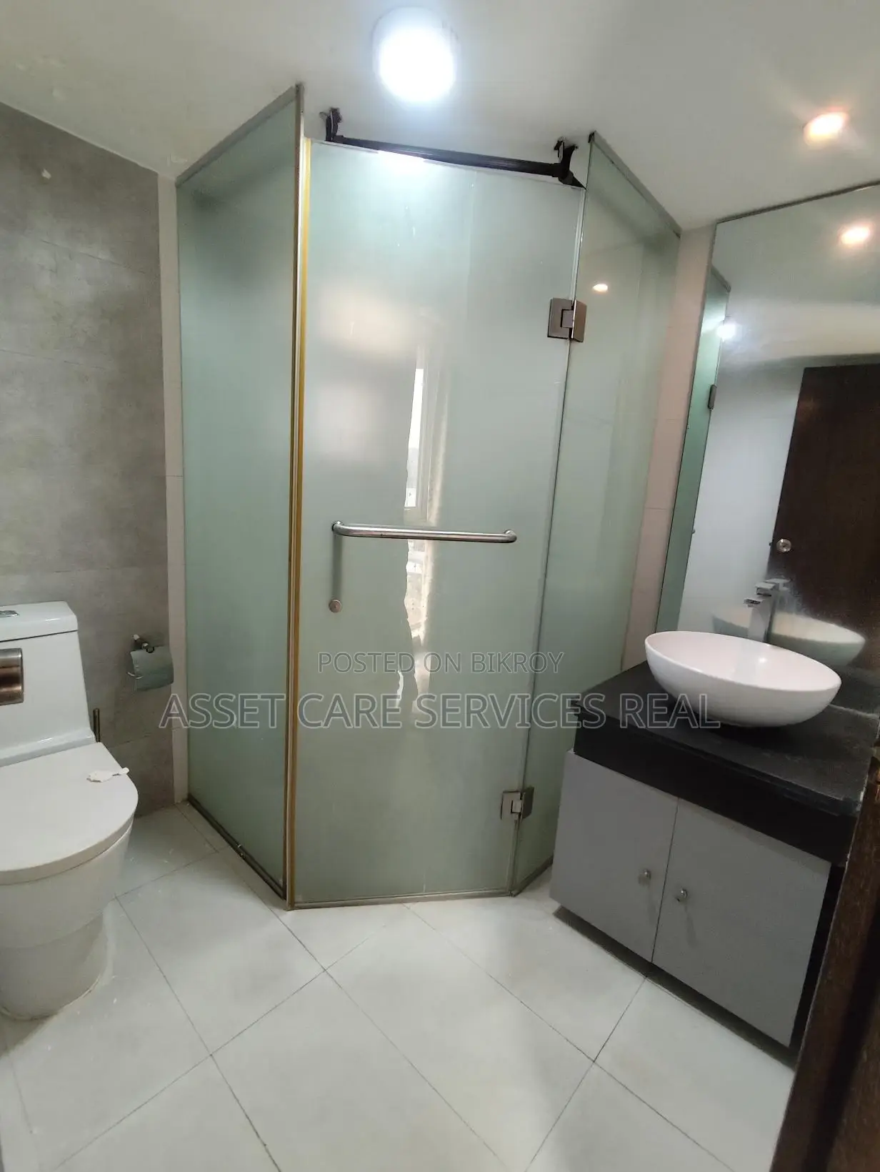 Baridhara Diplomatic Zone 3-Bed Semi-Furnished Apartment Rent