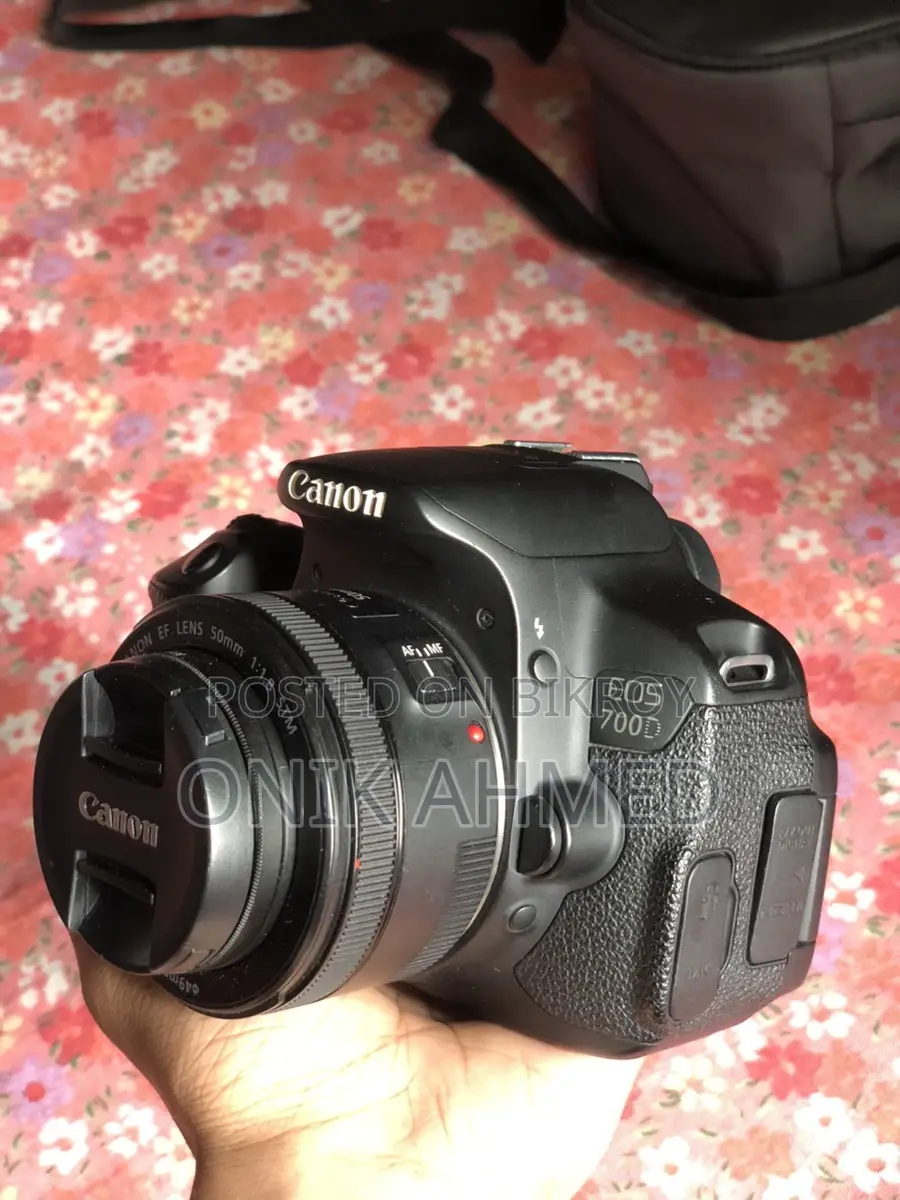 Canon 700d Lans 50mm 1.8 Stm বিক্রি করা হবে