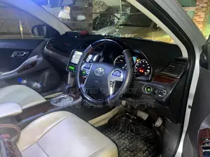 Toyota Premio push start 2012