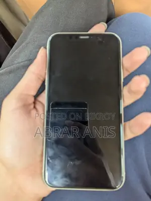 Apple iPhone 11 (Used)