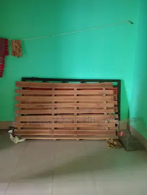 লোহার খাট বিক্রি হবে