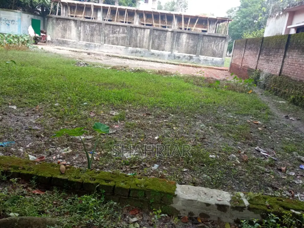 নূরপুরে ৫.৫ ডেসিমেল জমি বিক্রয়