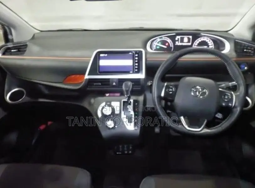 Toyota Prius S 4 Grade 2021