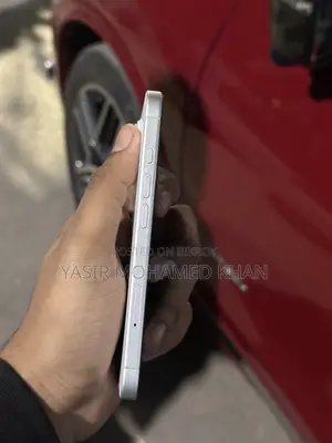 Apple iPhone 16 256 GB White