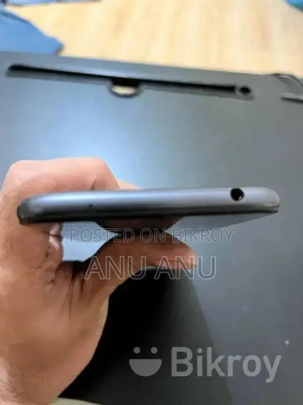 Xiaomi Pocophone F1 6 128, Black (Used)