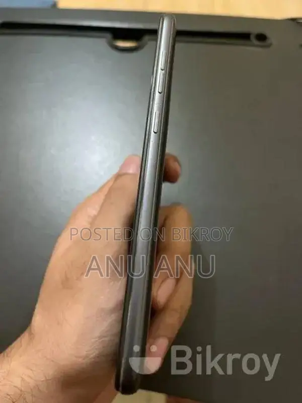 Xiaomi Pocophone F1 6 128, Black (Used)