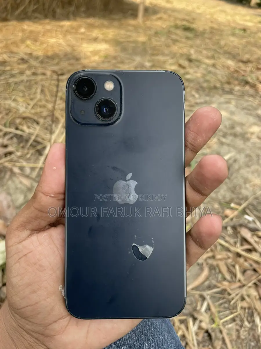 Apple iPhone 13 . (Used)