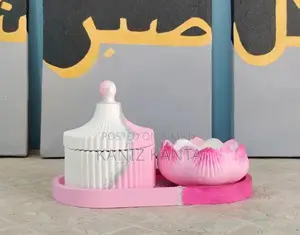 Home decor item