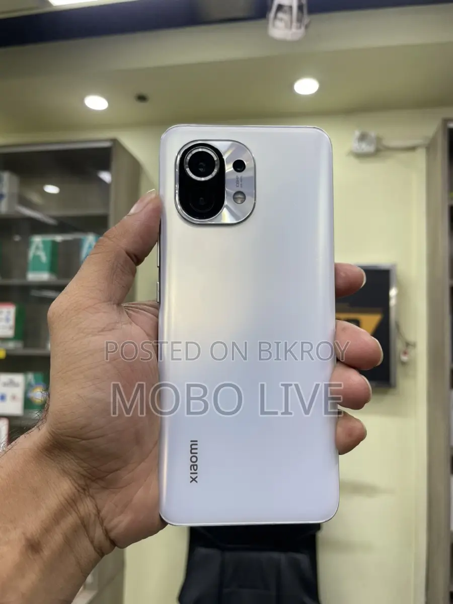 Xiaomi 11 8/128 (Used)