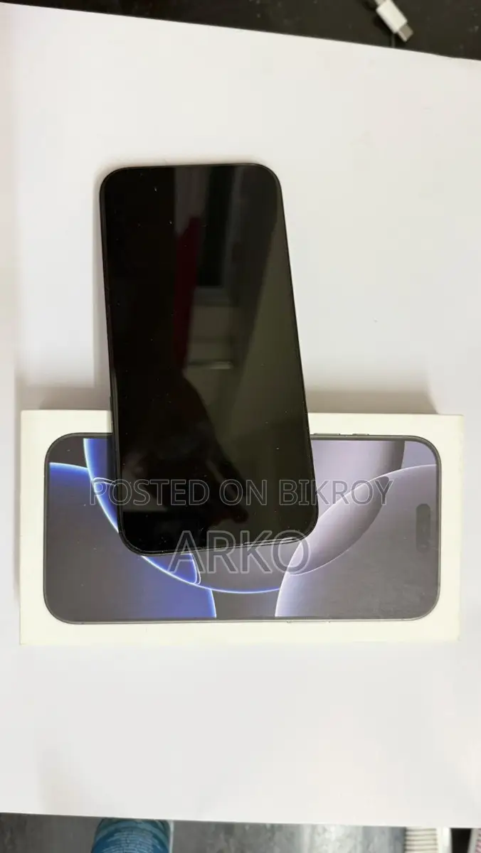 Apple iPhone 16 Pro Max (ব্যবহৃত)