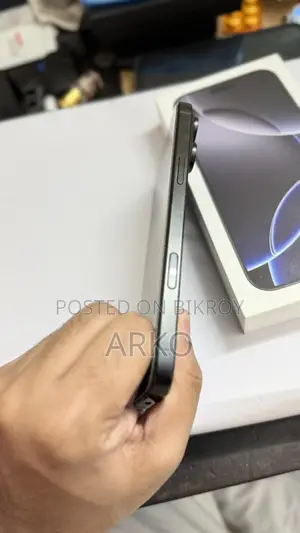 Apple iPhone 16 Pro Max (ব্যবহৃত)