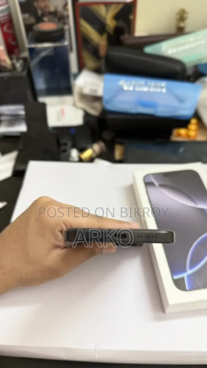 Apple iPhone 16 Pro Max (ব্যবহৃত)