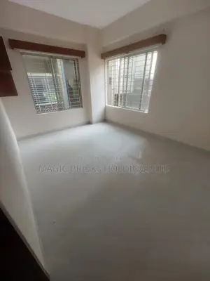 1360 sqft Interior-Designed Flat for Sale in Mohammadi Housing Society