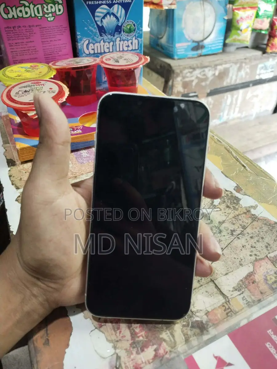 Apple iPhone 13 128 (Used)