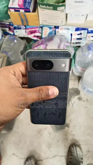 Google Pixel 8 . (Used)