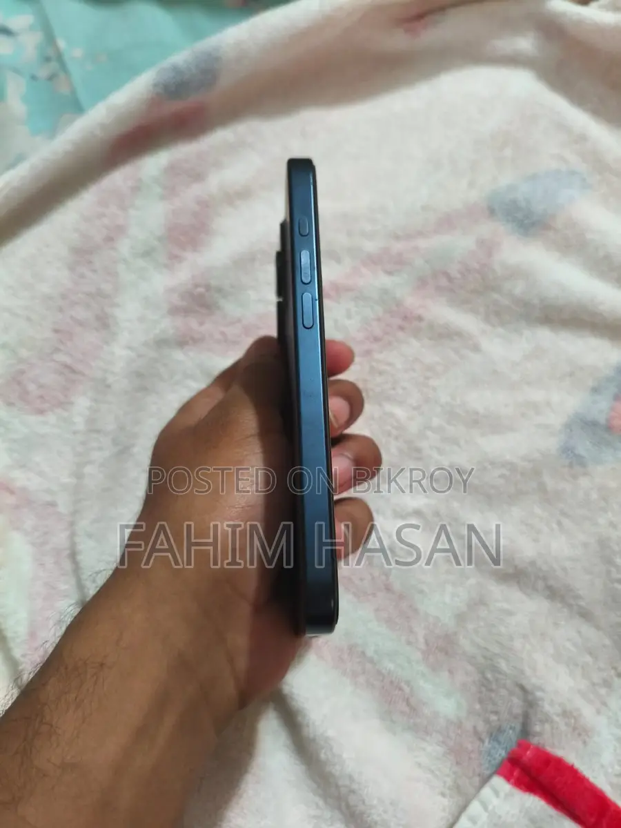 Apple iPhone 15 Pro . (Used)