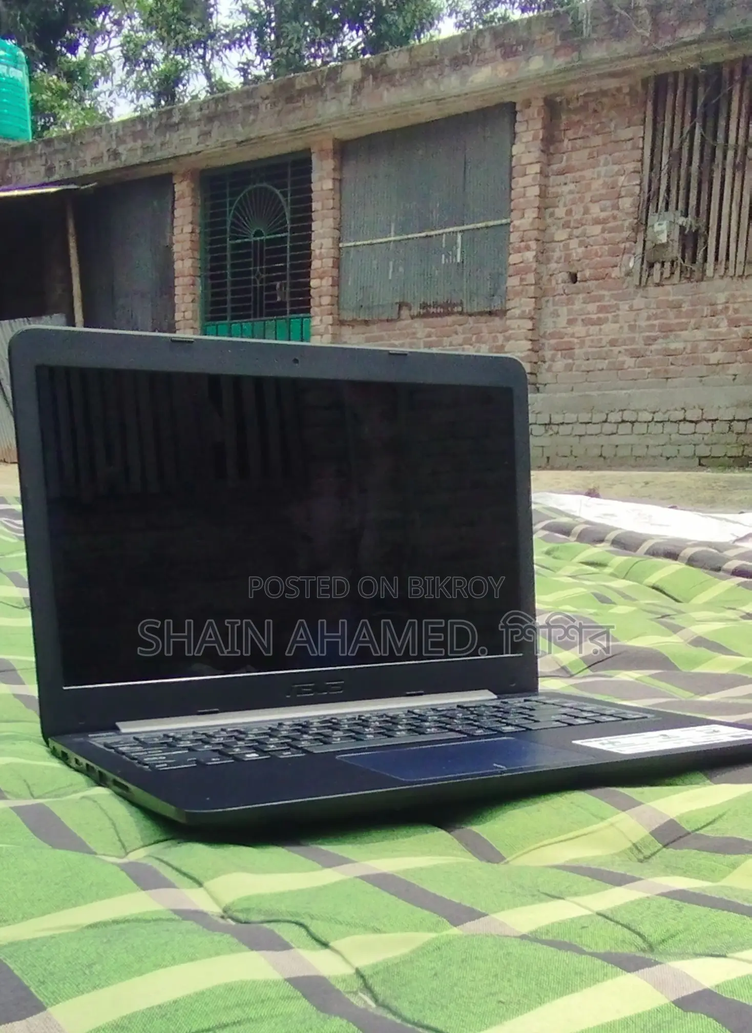 Laptop