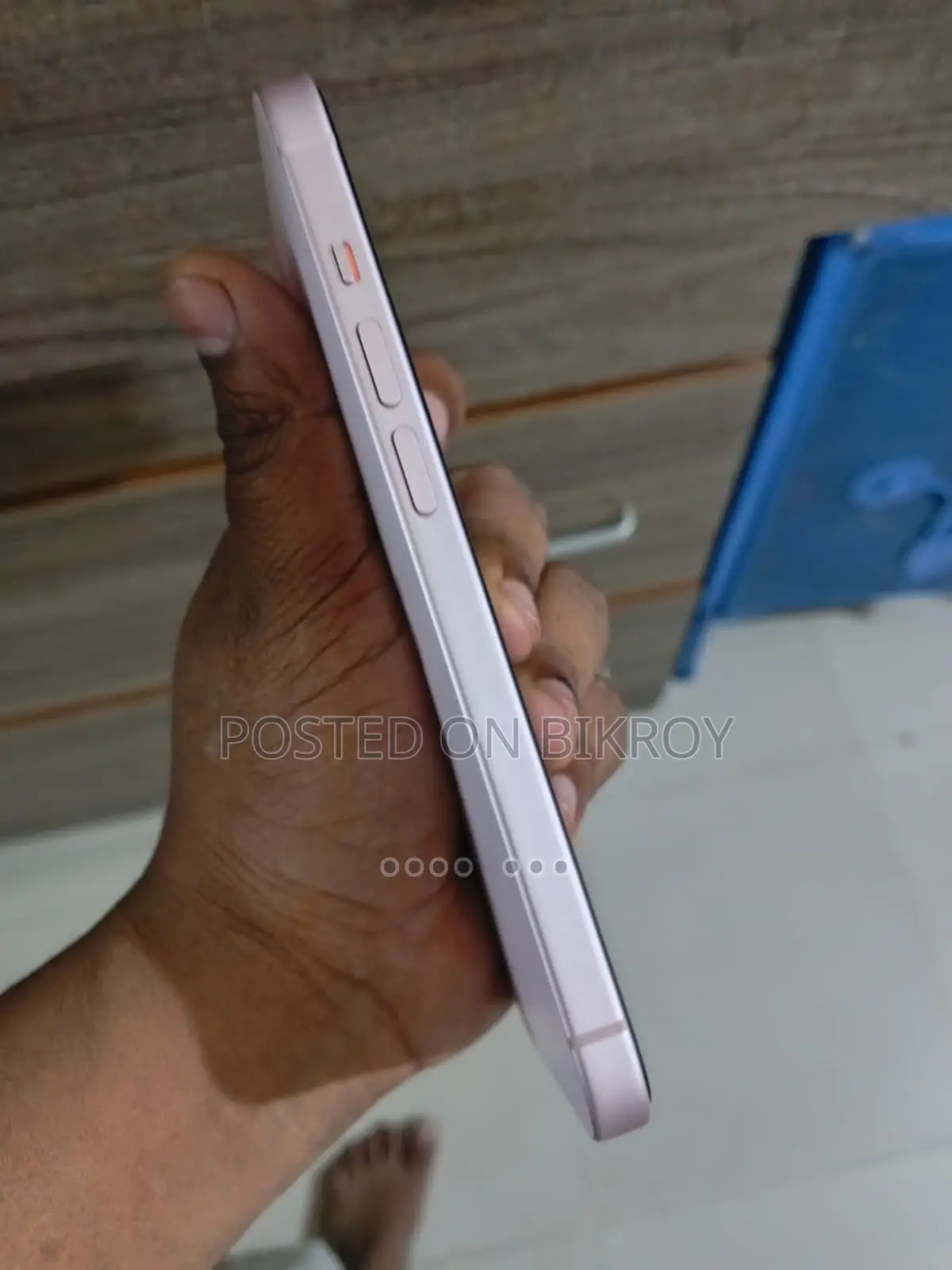 Apple iPhone 15 ICLD (Used)