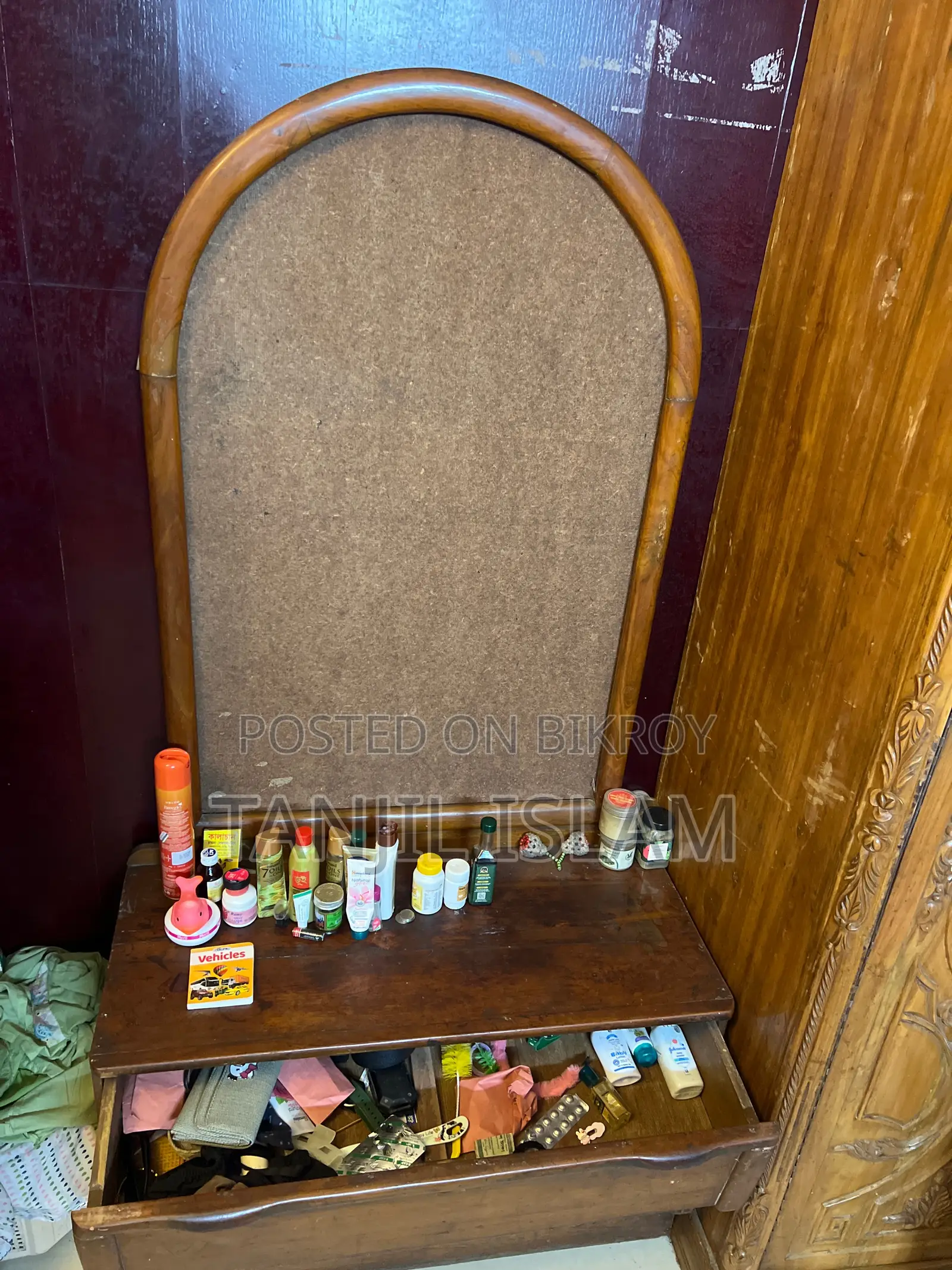 Wooden Dressing Table