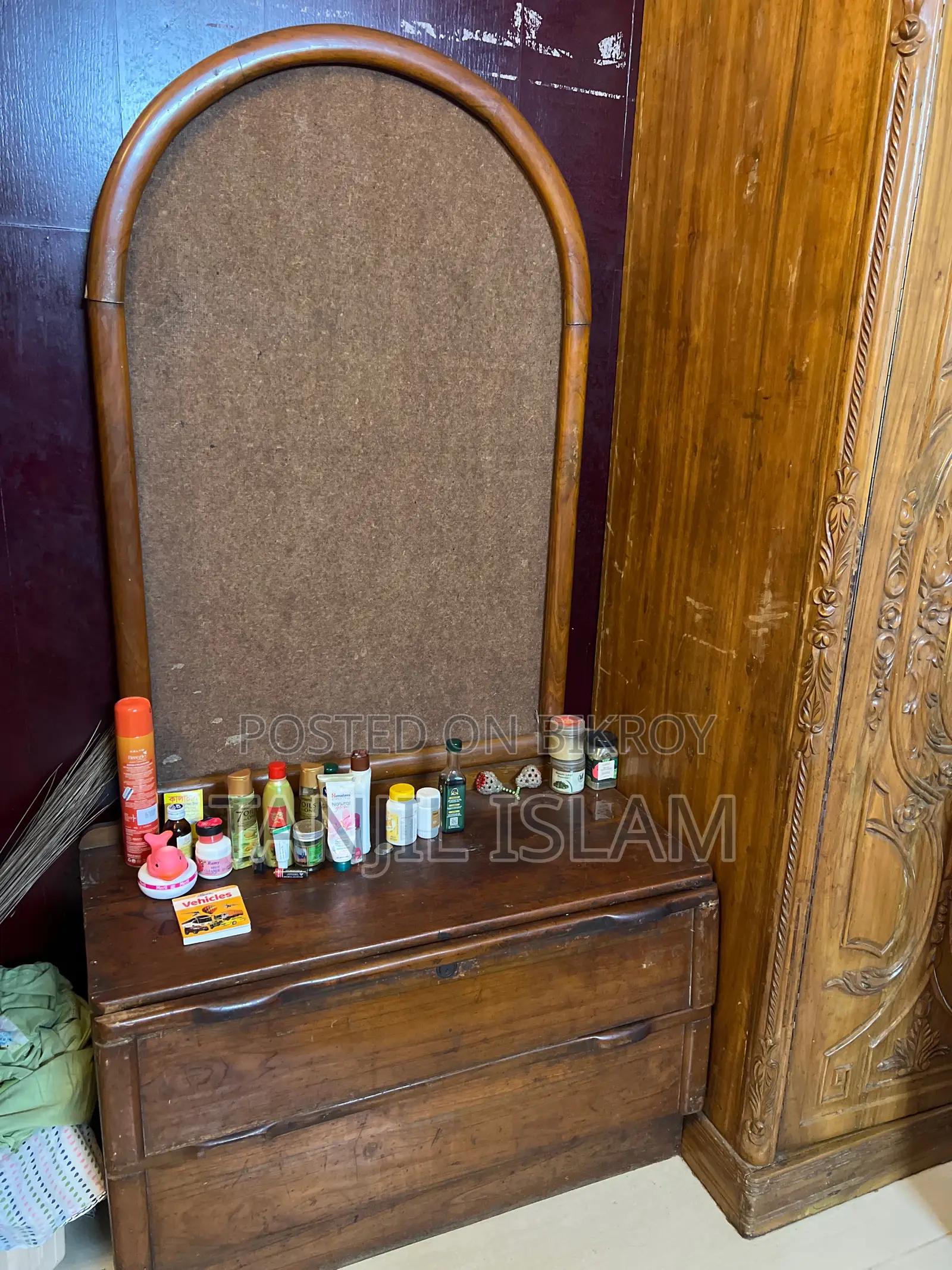 Wooden Dressing Table