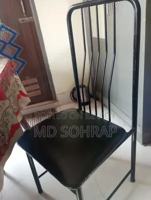ডাইনিং টেবিল চেয়ার