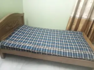 4 feet by 7 bed