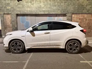 Honda Vezel 2016