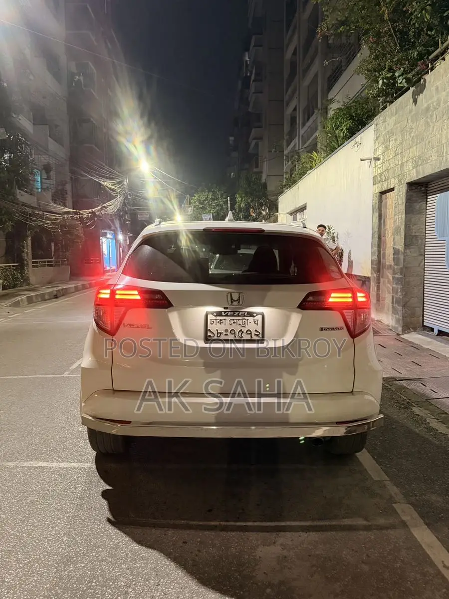 Honda Vezel 2016