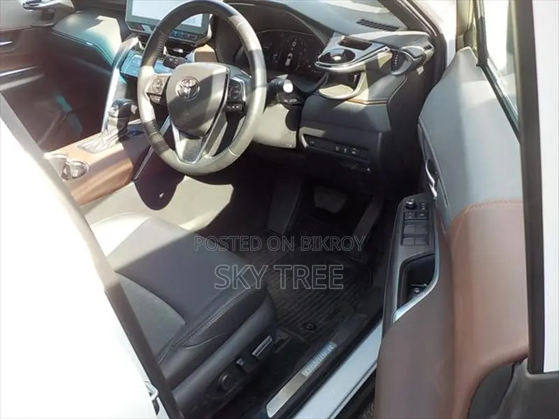 Toyota Harrier Z Pack. 2022